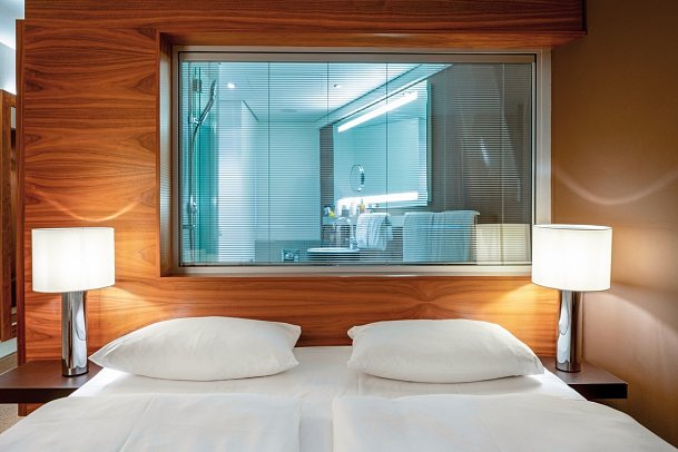 Mövenpick Hotel Hamburg - Wohnbeispiel Doppelzimmer Superior (Zimmercodierung DS1)