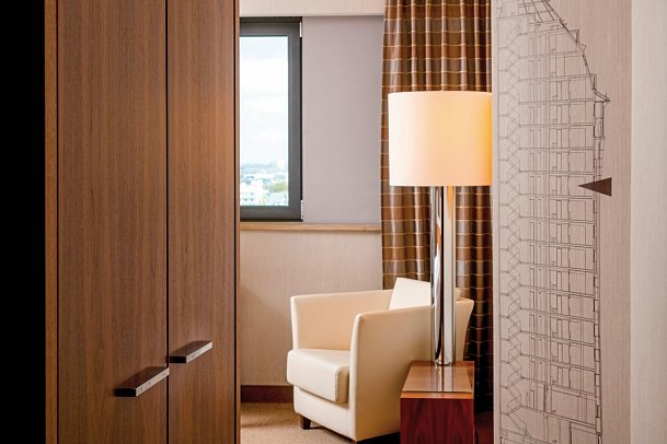 Mövenpick Hotel Hamburg - Wohnbeispiel Doppelzimmer Superior (Zimmercodierung DS1)