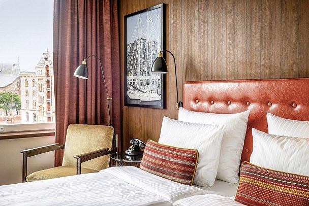 AMERON Hamburg Hotel Speicherstadt - Wohnbeispiel Doppelzimmer Komfort (Zimmercodierung DF1)