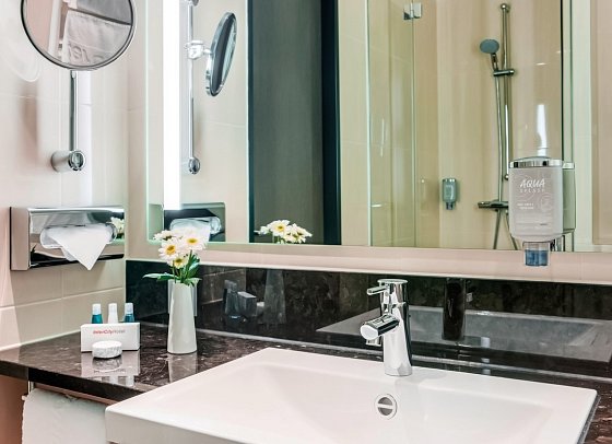 IntercityHotel Hamburg Dammtor-Messe - Wohnbeispiel Doppelzimmer Standard (Zimmercodierungen DG1 & DC1)