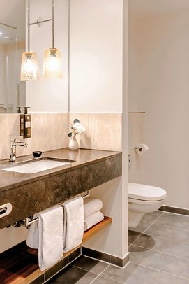 Reichshof Hamburg - Beispiel Bad (Zimmercodierungen DB1 & DB3)