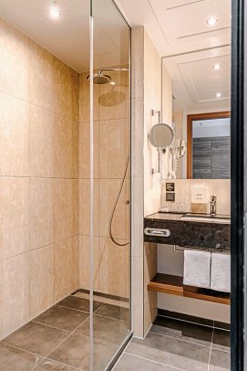 Reichshof Hamburg - Beispiel Bad (Zimmercodierungen DB1 & DB3)