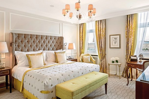 Hotel Vier Jahreszeiten - Deluxe Doppelzimmer mit Alsterblick