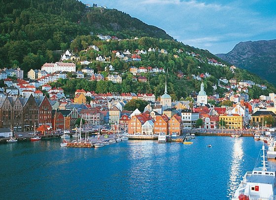 ADAC Special: Mit MS Finnmarken auf den Spuren der Postschiffroute