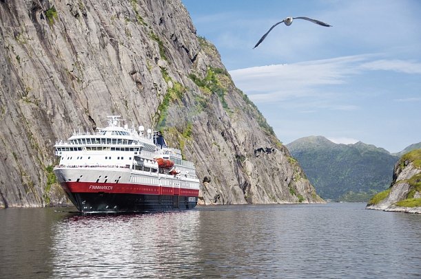 ADAC Special: Mit MS Finnmarken auf den Spuren der Postschiffroute - Hurtigruten