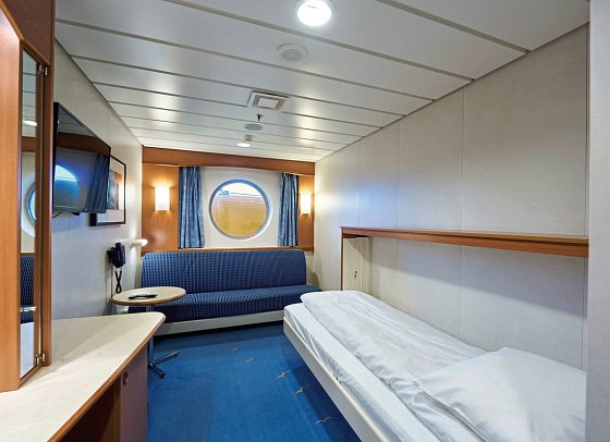 ADAC Special: Signature Reise mit MS Midnatsol auf den Spuren der Postschiffroute - Polar outside Kabine