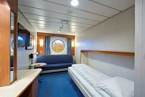 ADAC Special: Signature Reise mit MS Midnatsol auf den Spuren der Postschiffroute - Polar outside Kabine