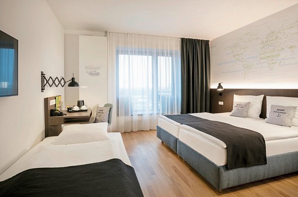 JUFA Hotel Hamburg HafenCity - Wohnbeispiel Dreibettzimmer (Zimmercodierung TB2)