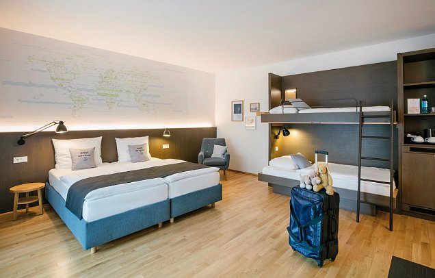 JUFA Hotel Hamburg HafenCity - Wohnbeispiel Doppelzimmer 4er Belegung (Zimmercodierung DB2)