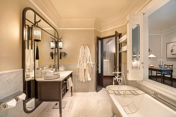 Sofitel Legend Metropole - Grand Luxury Room (Zimmercodierung UO2)