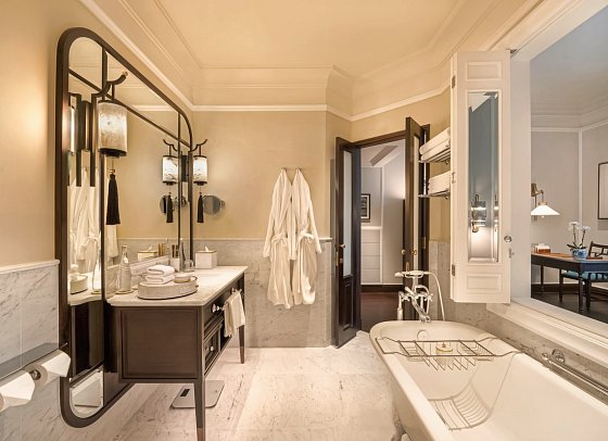 Sofitel Legend Metropole - Grand Luxury Room (Zimmercodierung UO2)