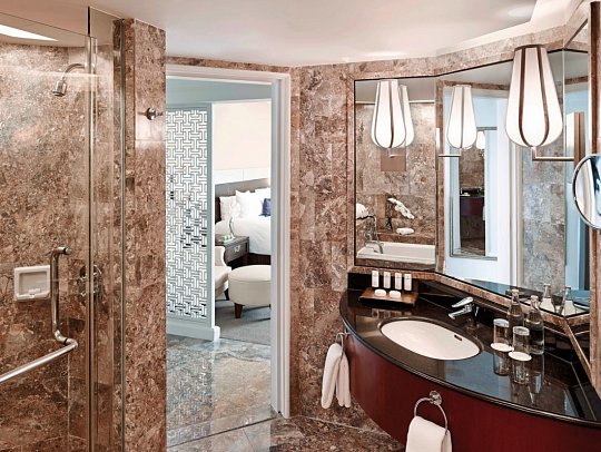 Pan Pacific Hanoi - Wohnbeispiel Bad Deluxe (Zimmercodierung UD1)