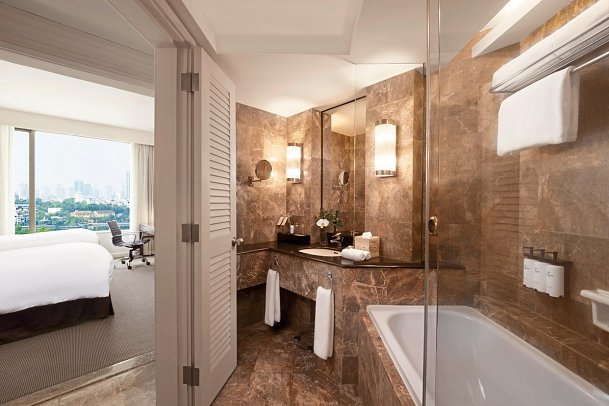 Pan Pacific Hanoi - Wohnbeispiel Bad Deluxe Lake View (Zimmercodierung UD2)