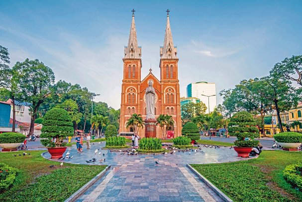 Vietnam & Kambodschas Highlights erleben - Kathedrale Notre Dame in Ho Chi Minh Stadt