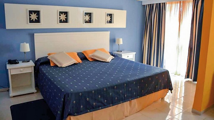 Blau Arenal Habana Beach - Wohnbeispiel Superior (Zimmercodierung US1)