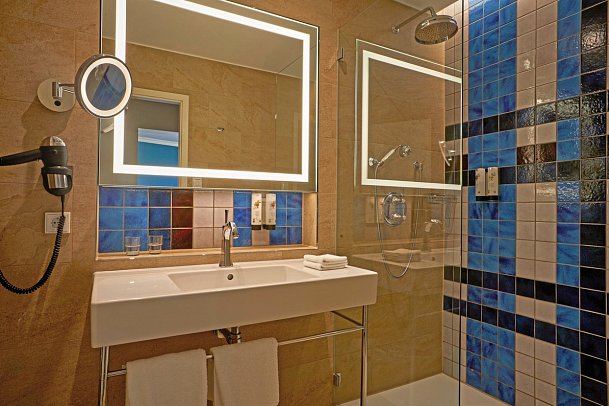 AALERNHÜS hotel & spa - Beispiel Bad Juniorsuite (Zimmercodierung JB1)