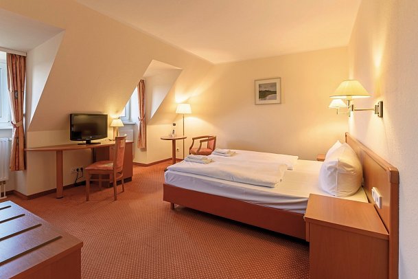 Nordsee-Hotel Arlau-Schleuse - Wohnbeispiel Doppelzimmer Komfort (Zimmercodierung DF1)