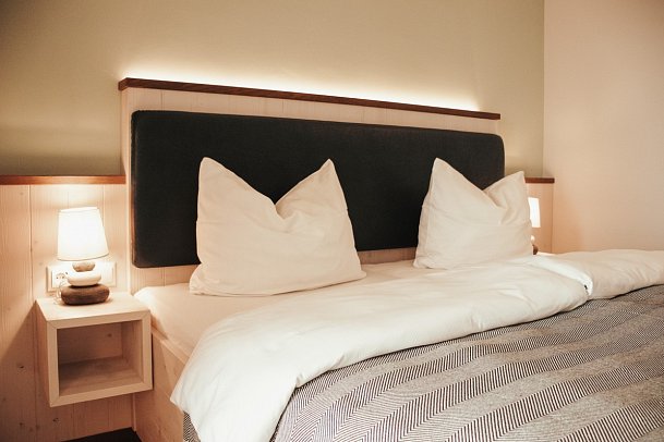 BEBIO - Hotel be natural - Wohnbeispiel Doppelzimmer Eiderblick (Zimmercodierung DB1)