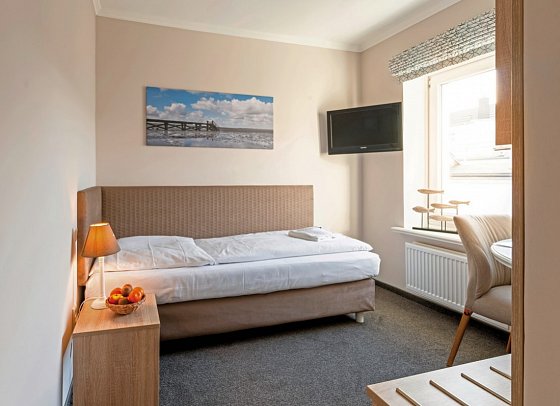 Nordsee-Hotel Hinrichsen - Wohnbeispiel Einzelzimmer Standard (Zimmercodierung EG2)