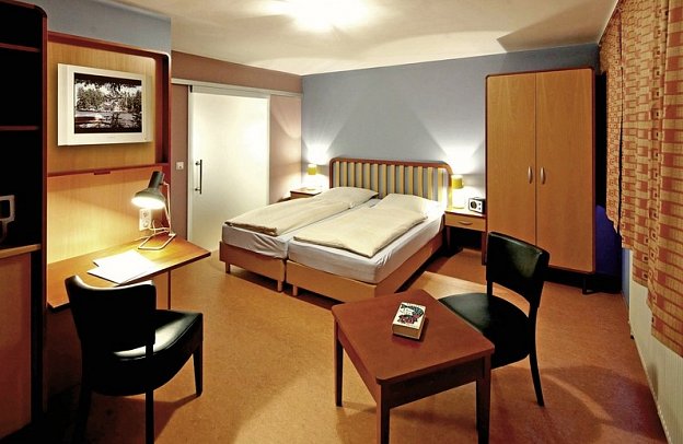Hotel Helgoländer Klassik - Wohnbeispiel Doppelzimmer Inselseite (Zimmercodierungen DBL & D1L)