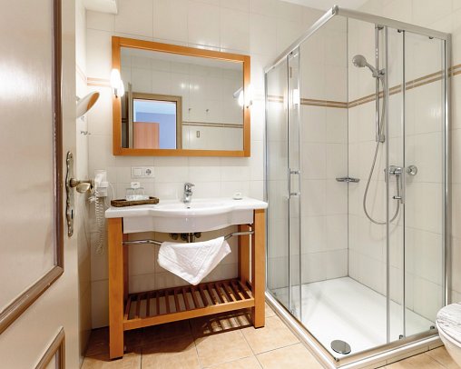 Inselhopping Nordfriesland - Wohnbeispiel, Nordsee-Hotel Arlau-Schleuse