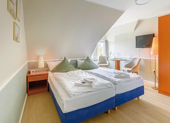 Inselhopping Nordfriesland - Wohnbeispiel Doppelzimmer Standard (Zimmercodierung DG1)
