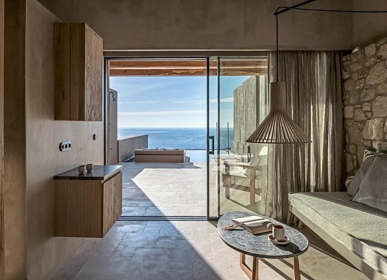 Acro Suites - A Wellbeing Resort - Wohnbeispiel Suite Meerblick Privat Infinitypool (Zimmercodierung W2M)