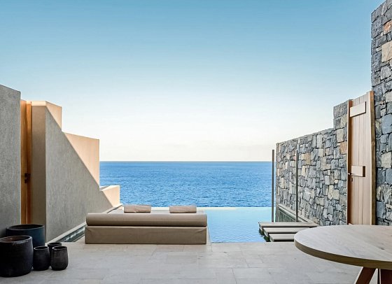 Acro Suites - A Wellbeing Resort - Wohnbeispiel Suite Meerblick Privat Infinitypool (Zimmercodierung W2M)