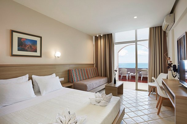 Europa Resort Hotel - Wohnbeispiel Doppelzimmer Meerblick