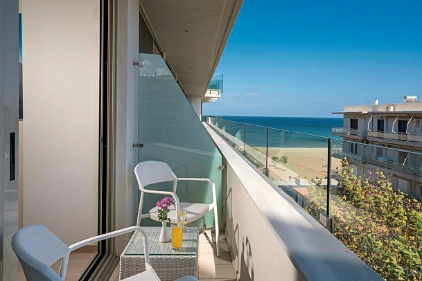 Kriti Beach Hotel - Wohnbeispiel Doppelzimmer Superior seitl. Meerblick (Zimmercodierung DSN)