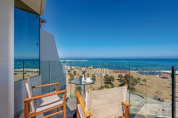 Kriti Beach Hotel - Wohnbeispiel Juniorsuite Superior Meerblick (Zimmercodierung JSM)