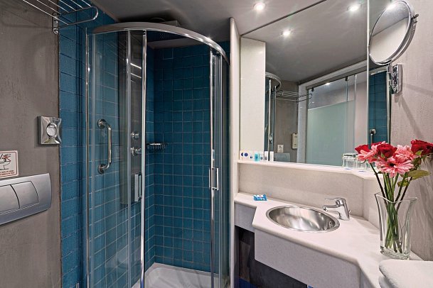 Kyma Suites Beach Hotel - Badbeispiel (Zimmercodierung DSM)