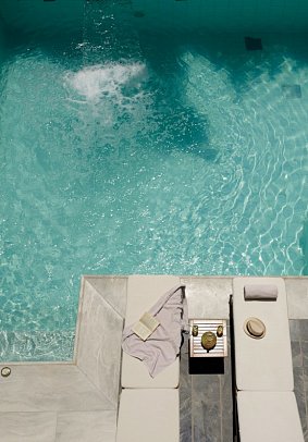 Kyma Suites Beach Hotel