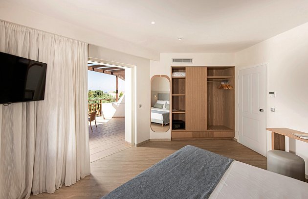 Pilot Beach Resort - Wohnbeispiel Suite Deluxe Poolblick (Zimmercodierung WDP)