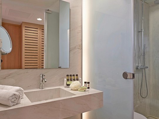 Pilot Beach Resort - Badbeispiel (Zimmercodierung BBG)