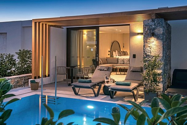 Petousis Hotel & Suites
