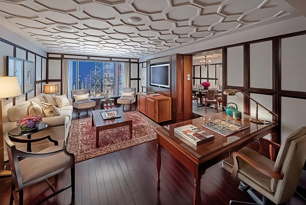 Mandarin Oriental, Hong Kong - Suite Macau Living Room