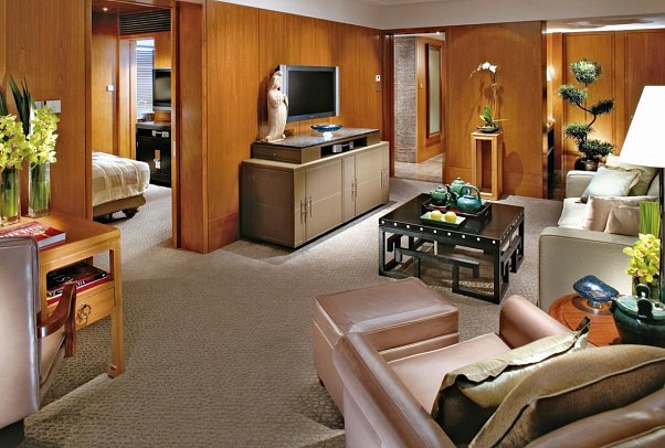 Mandarin Oriental, Hong Kong - Statue Square View Suite