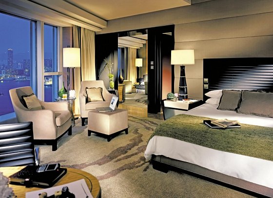 Four Seasons Hotel Hong Kong - Executive Suite
