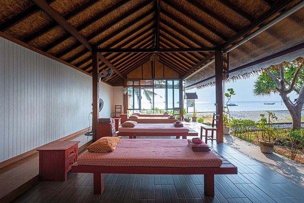 P.P. Erawan Palms Resort