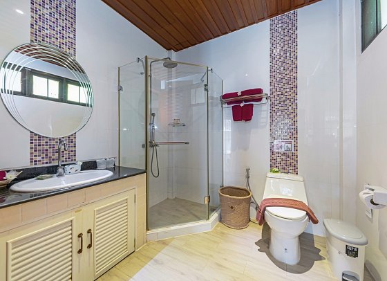 P.P. Erawan Palms Resort - Badbeispiel Superior Bungalow (Zimmercodierung BS1)