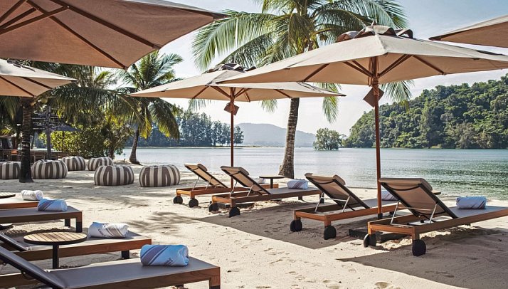 Anantara Phuket Layan Resort