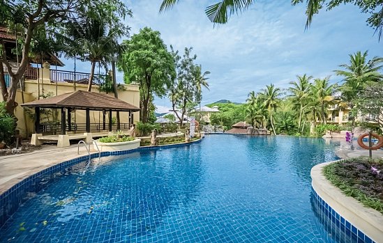 Horizon Karon Beach Resort & Spa