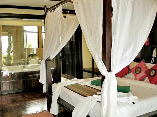 Khao Lak Palm Beach Resort - Wohnbeispiel Deluxe Jacuzzi (Zimmercodierung UD4)