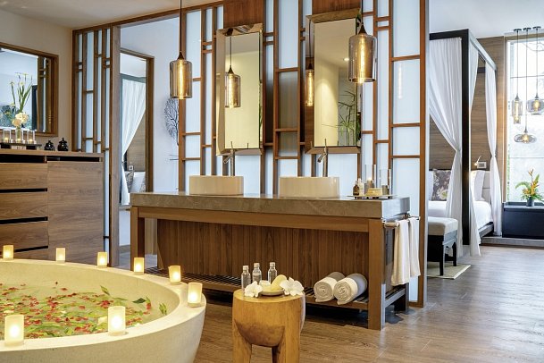 The Sarojin - Wohnbeispiel Jacuzzi Pool Suite (Zimmercodierung WB4)