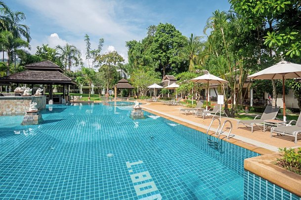 The Leaf on the Sands by Katathani