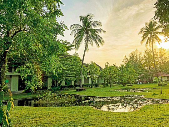 Palm Galleria Resort