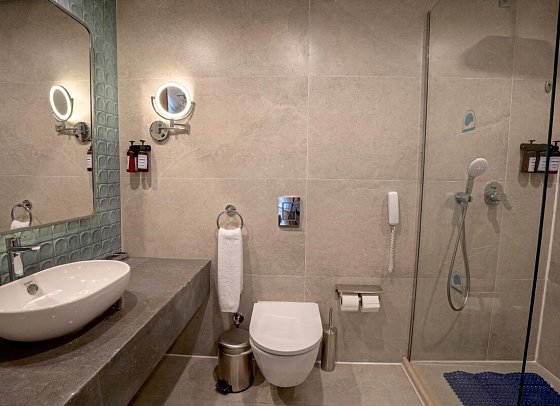 SUNRISE Serano Club Resort - Beispiel Bad Doppelzimmer Standard (Zimmercodierungen DG1 & DC1)