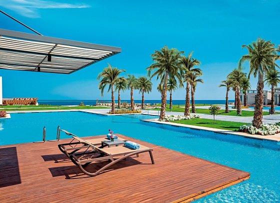 Rixos Premium Magawish Suites & Villas - Beispiel Terrasse Villa Poolblick (Zimmercodierung VBP)
