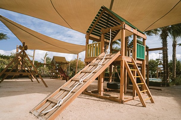 Tawila Island Resort